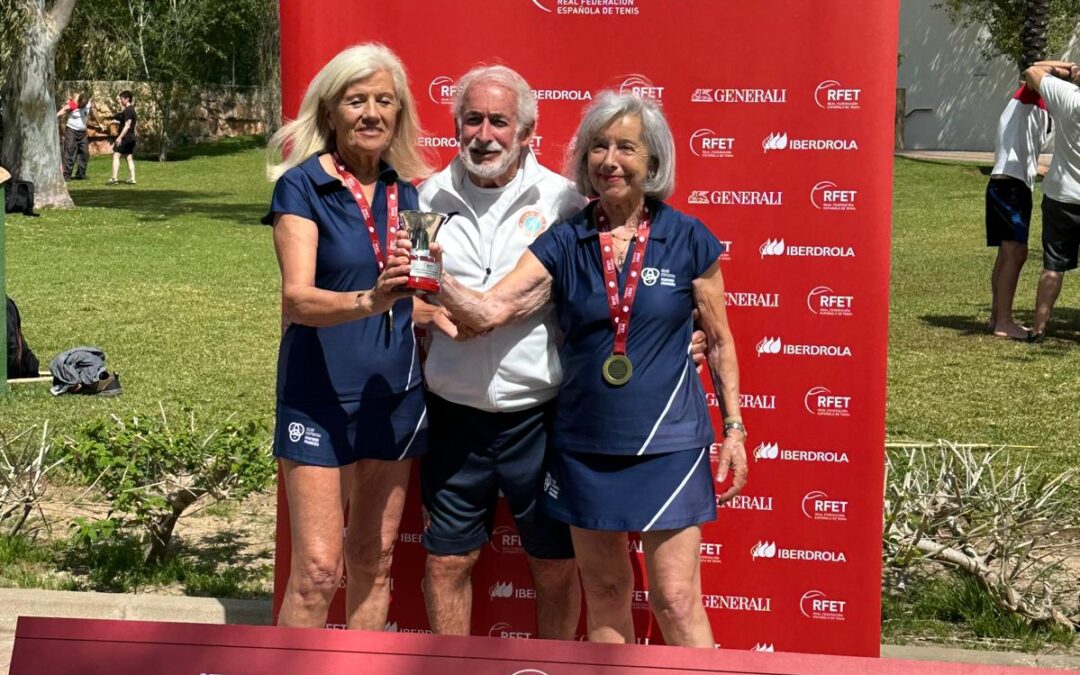 L’equip femení de tennis +80 campió d’Espanya